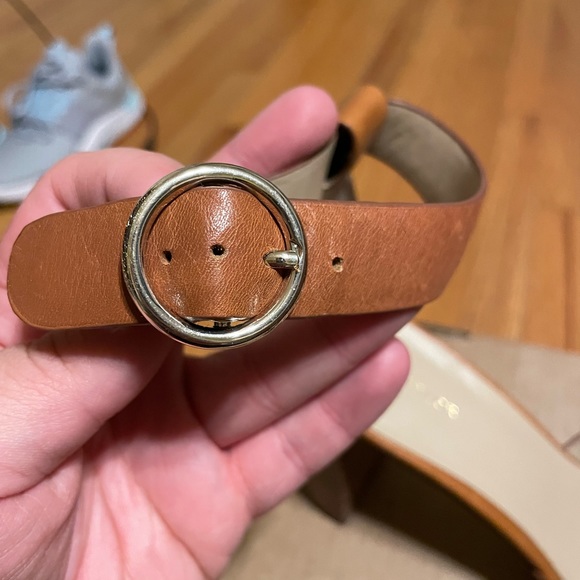 LIKE NEW! Ann Taylor Liya Leather Block Heels - Picture 7 of 8